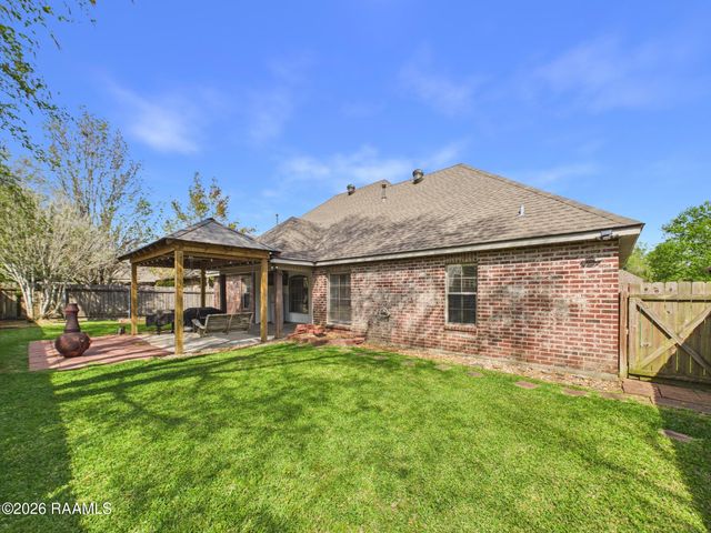 504 Beacon Drive, Youngsville, LA 70592