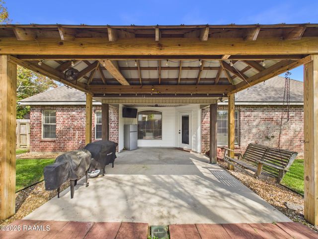 504 Beacon Drive, Youngsville, LA 70592