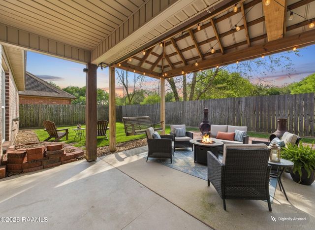 504 Beacon Drive, Youngsville, LA 70592