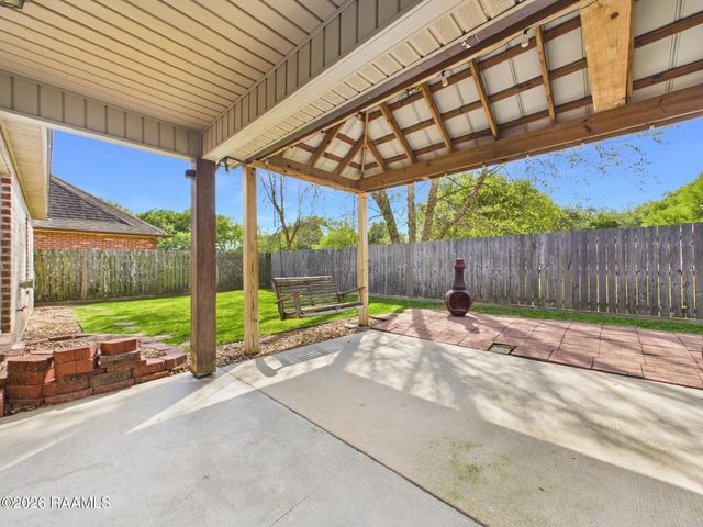 504 Beacon Drive, Youngsville, LA 70592