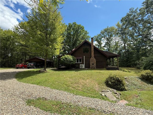 8 Westwood Drive, Veteran, NY 14864