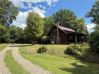 8 Westwood Drive, Veteran, NY 14864