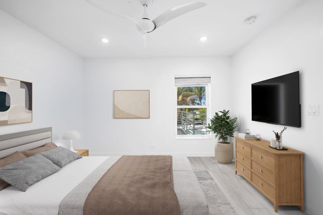 1041 Hillsboro Mile 11, Hillsboro Beach, FL 33062