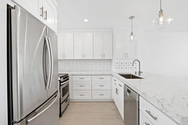 1041 Hillsboro Mile 11, Hillsboro Beach, FL 33062