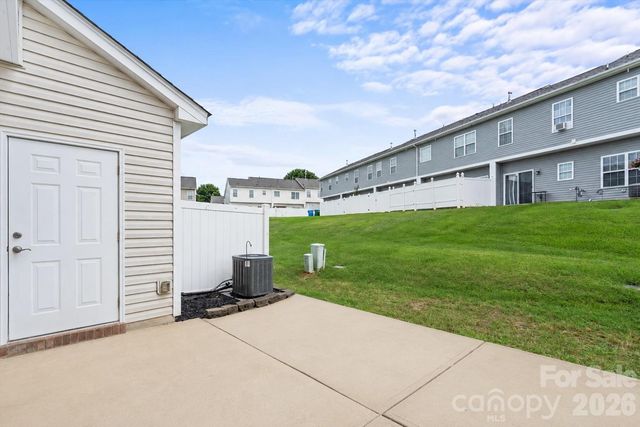 10563 Stoneacre Court, Pineville, NC 28134