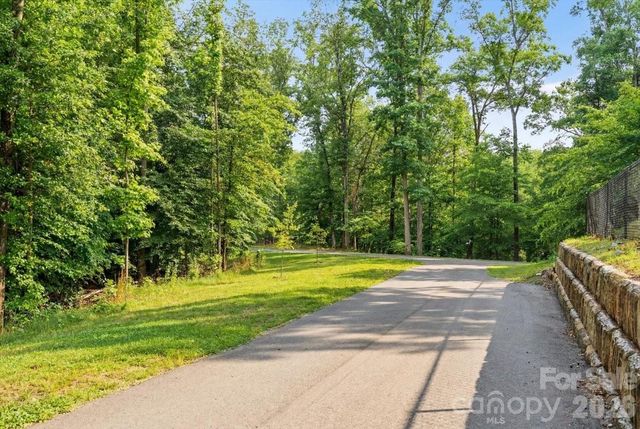 10563 Stoneacre Court, Pineville, NC 28134