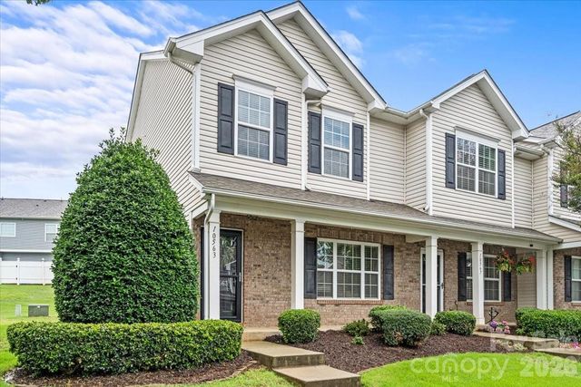 10563 Stoneacre Court, Pineville, NC 28134