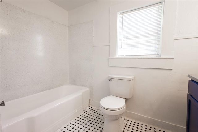 2116 Creole St Street, Lake Charles, LA 70601