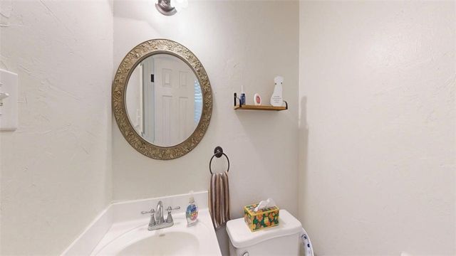 3808 Plainsman Lane, Bryan, TX 77802