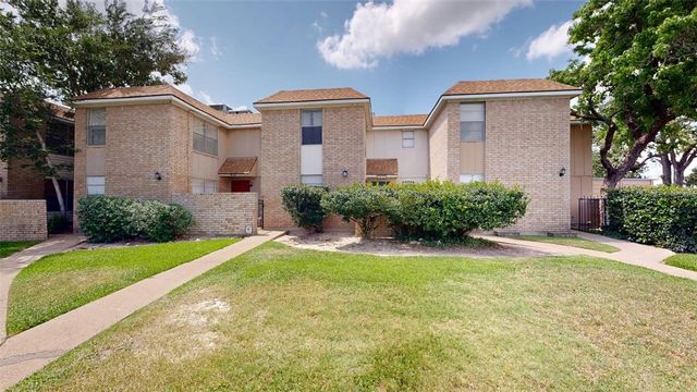 3808 Plainsman Lane, Bryan, TX 77802