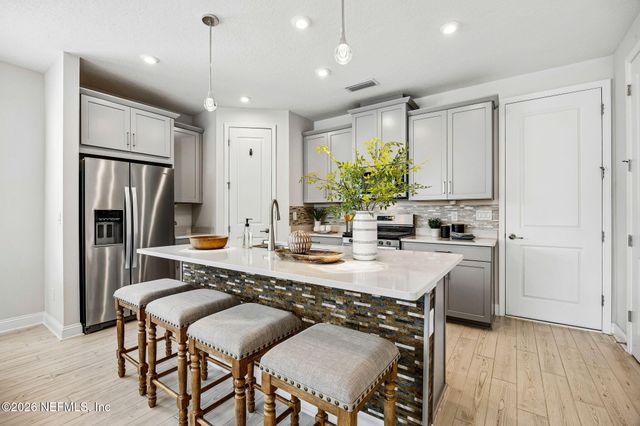 14143 SEA WAVE Lane, Jacksonville, FL 32224