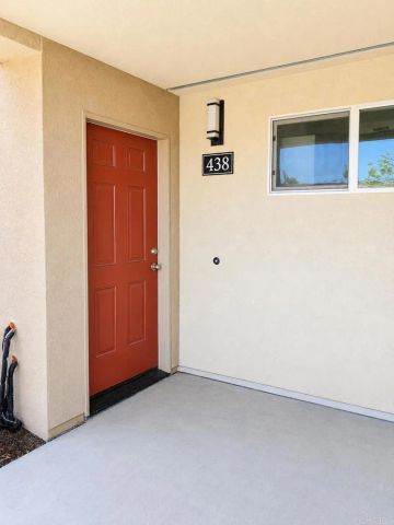 438 Creekside Circle, San Diego, CA 92114
