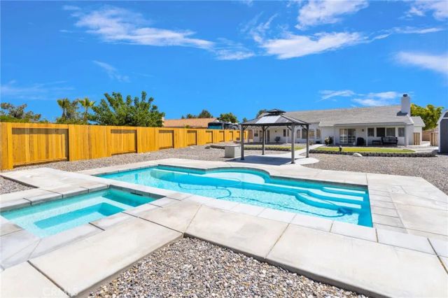 12784 Skyline Ranch, Apple Valley, CA 92308