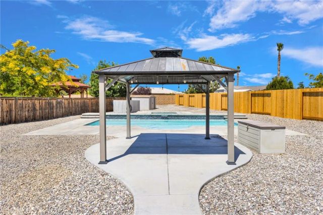 12784 Skyline Ranch, Apple Valley, CA 92308