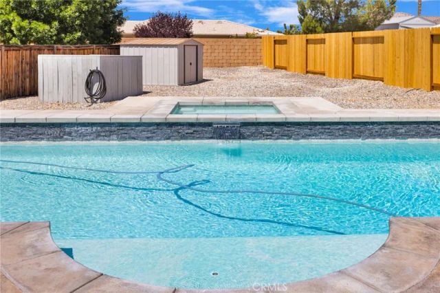 12784 Skyline Ranch, Apple Valley, CA 92308