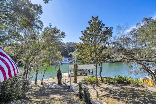 123 Star Drive, Fort Walton Beach, FL 32547