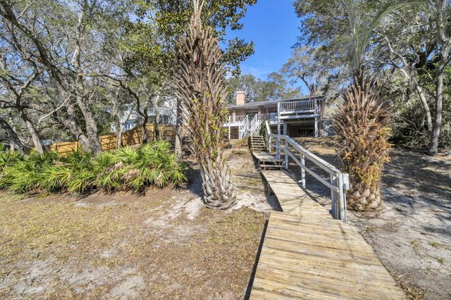 123 Star Drive, Fort Walton Beach, FL 32547