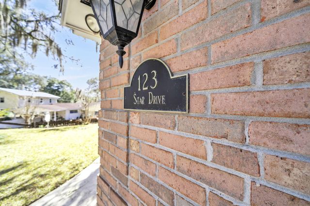 123 Star Drive, Fort Walton Beach, FL 32547