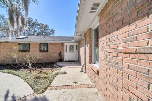 123 Star Drive, Fort Walton Beach, FL 32547