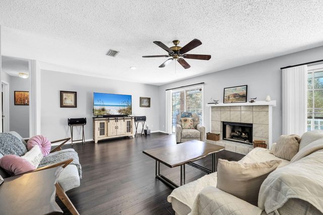 123 Star Drive, Fort Walton Beach, FL 32547