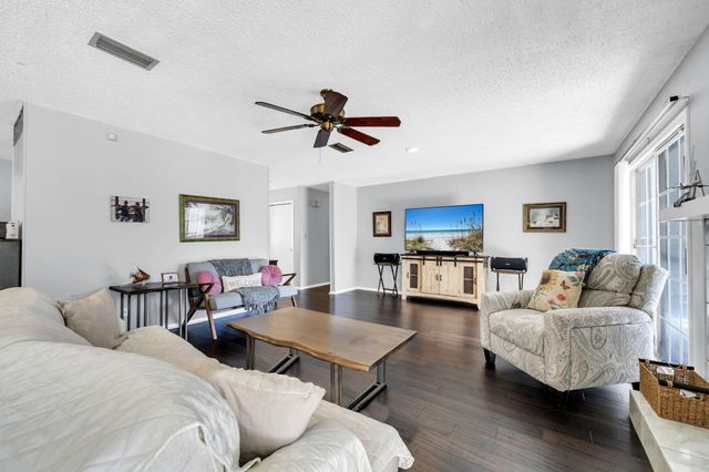 123 Star Drive, Fort Walton Beach, FL 32547