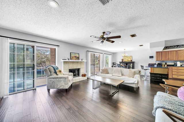 123 Star Drive, Fort Walton Beach, FL 32547