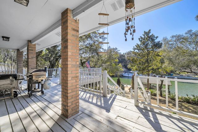 123 Star Drive, Fort Walton Beach, FL 32547