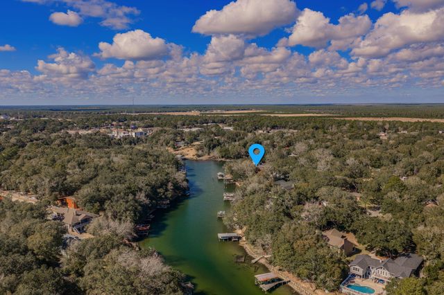 123 Star Drive, Fort Walton Beach, FL 32547