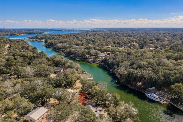 123 Star Drive, Fort Walton Beach, FL 32547