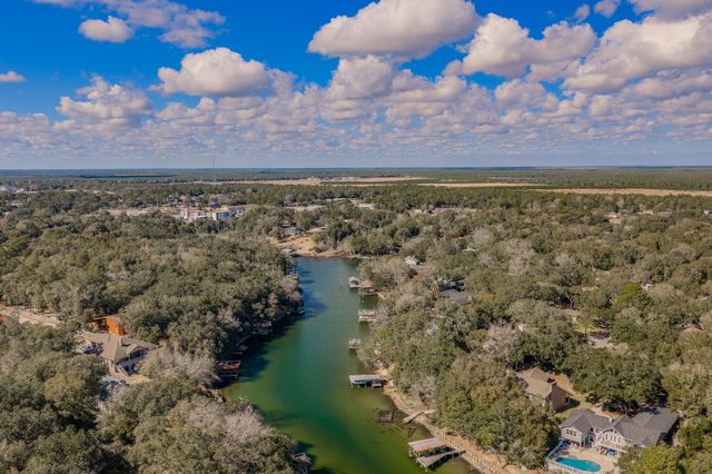 123 Star Drive, Fort Walton Beach, FL 32547