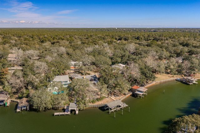 123 Star Drive, Fort Walton Beach, FL 32547