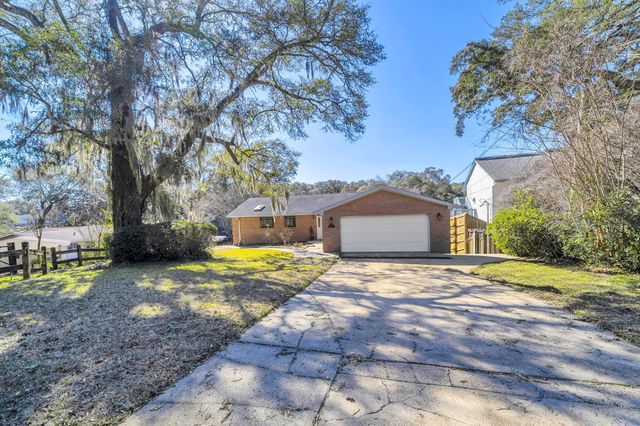 123 Star Drive, Fort Walton Beach, FL 32547