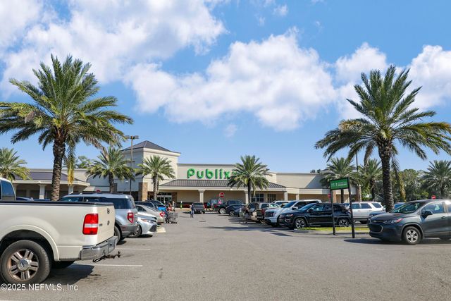 5246 SUNDERLAND Road, Jacksonville, FL 32210