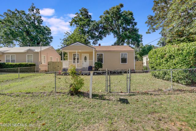 5246 SUNDERLAND Road, Jacksonville, FL 32210