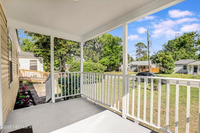 5246 SUNDERLAND Road, Jacksonville, FL 32210