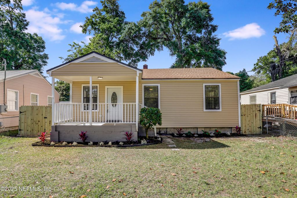 5246 SUNDERLAND Road, Jacksonville, FL 32210