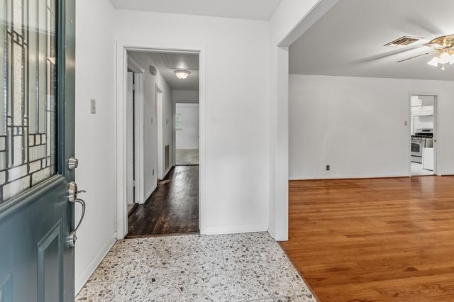 1421 22nd Street, Huntsville, TX 77340