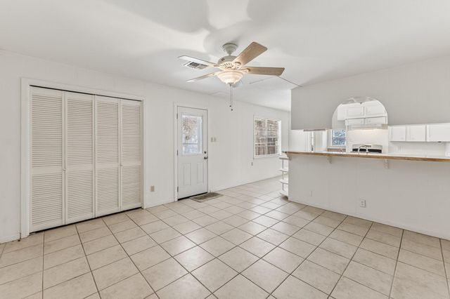 1421 22nd Street, Huntsville, TX 77340