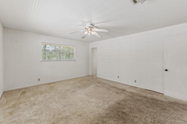 1421 22nd Street, Huntsville, TX 77340