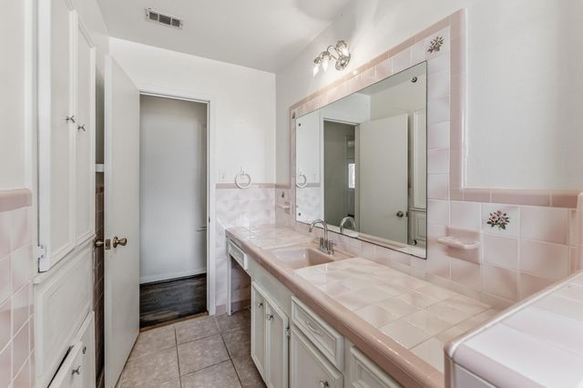 1421 22nd Street, Huntsville, TX 77340