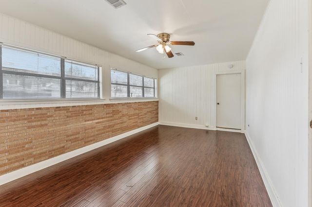 1421 22nd Street, Huntsville, TX 77340