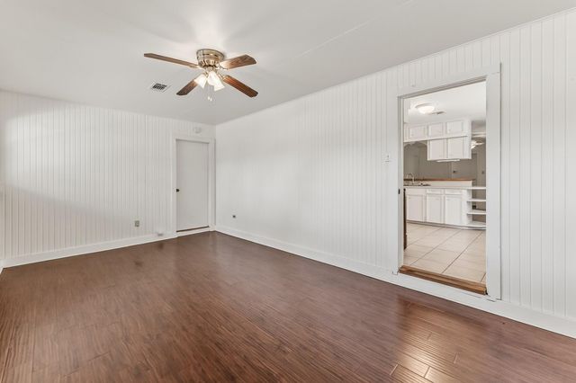 1421 22nd Street, Huntsville, TX 77340