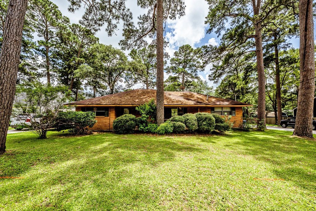 1421 22nd Street, Huntsville, TX 77340