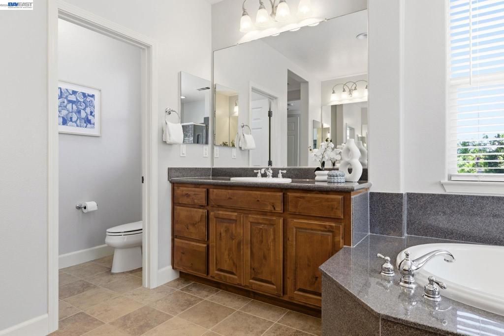Image 50 of property listing at 3070 Olivoro Ct, Livermore, CA 94550