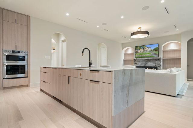 6912 CRYSTAL FALLS Drive, Plano, TX 75024