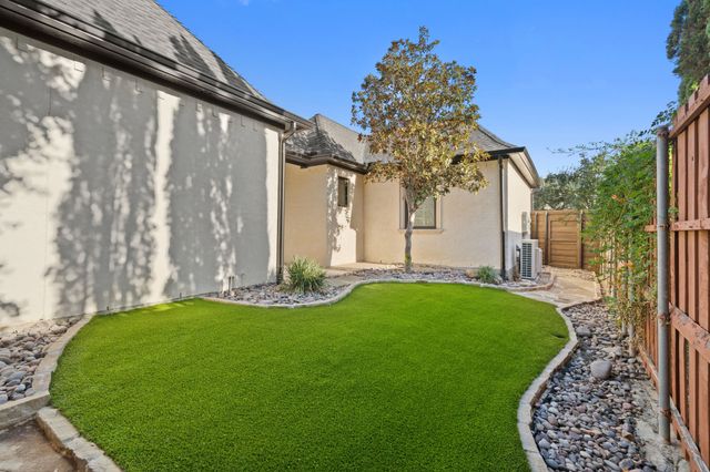 6912 CRYSTAL FALLS Drive, Plano, TX 75024