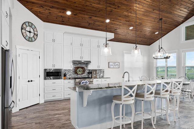 1447 Tamarack, Canyon Lake, TX 78133