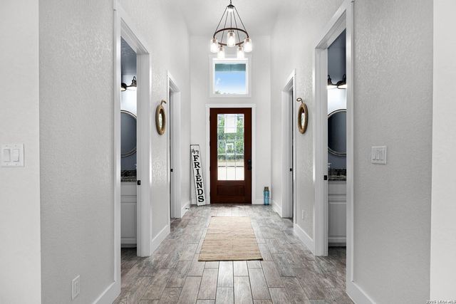 1447 Tamarack, Canyon Lake, TX 78133