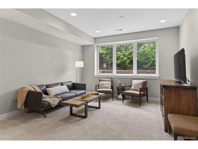 5635 Zuni Ct, Denver, CO 80221