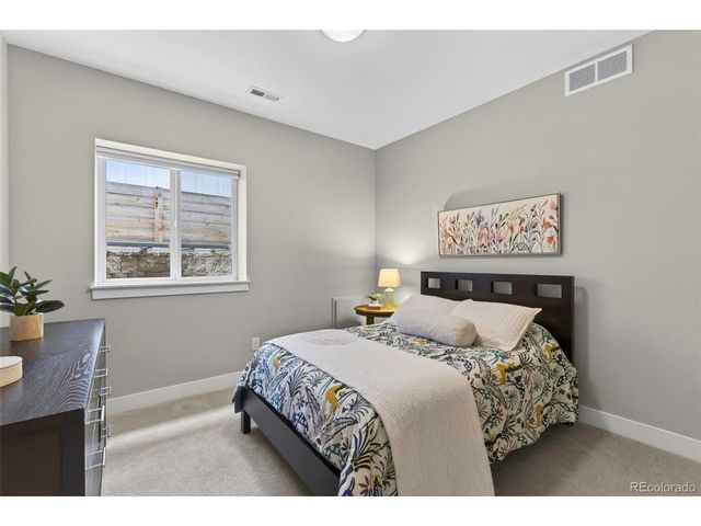 5635 Zuni Ct, Denver, CO 80221